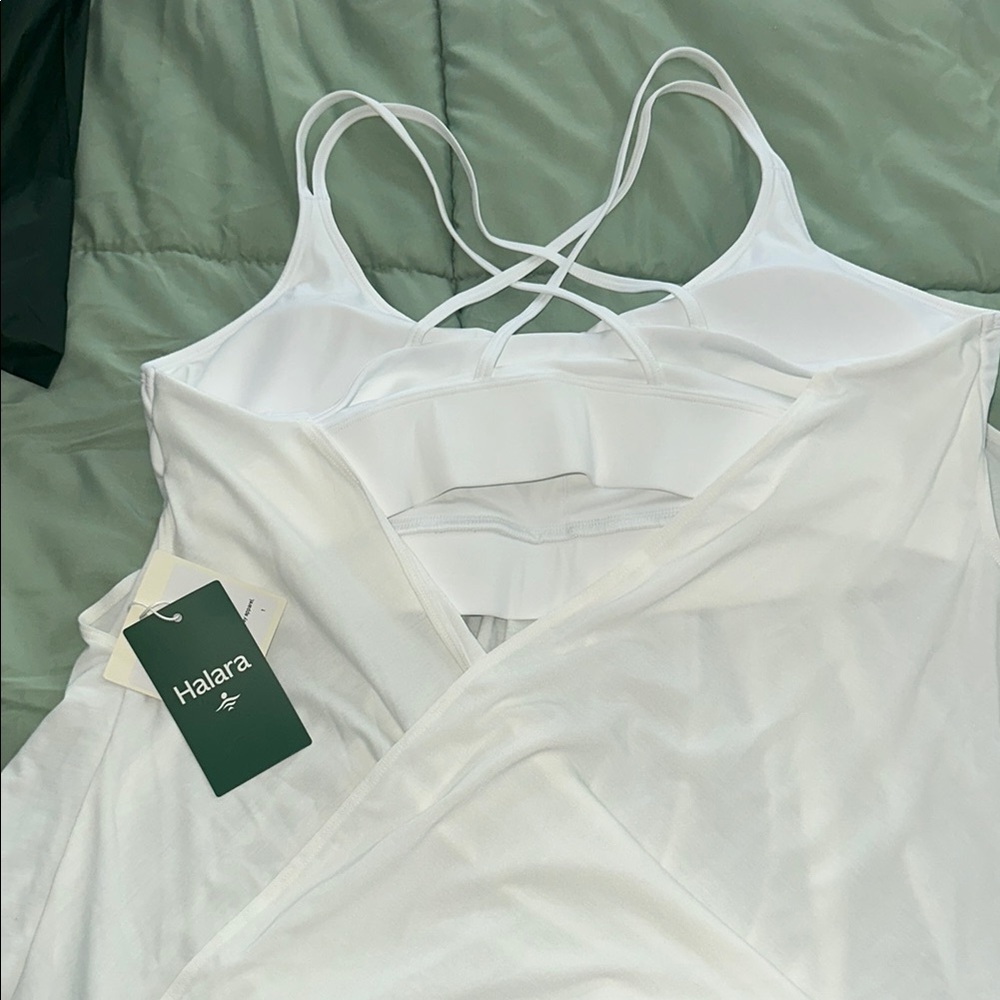 HALARA White Strappy Camisole - Picture 4 of 10